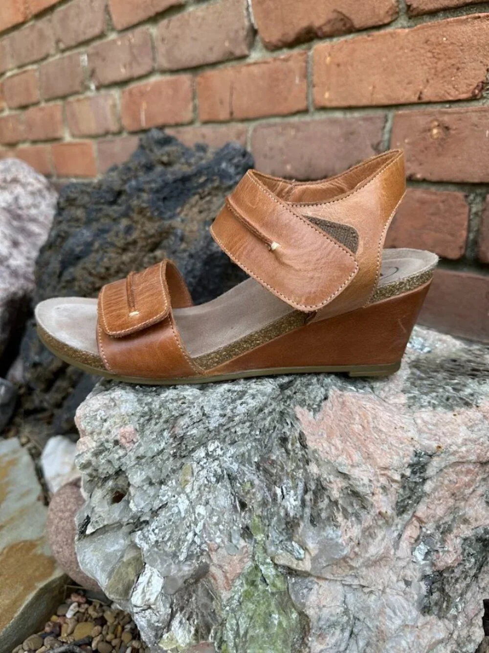 Taos Women's Reason Leather Wedge Sandals Natural Brown Size 40/Size 9 - Picture 6 of 13